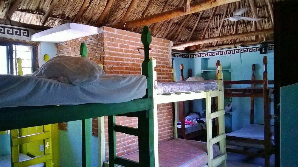 Mayan Hostel Cancun Exterior photo